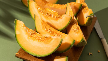 Slices of fresh and delicious cantaloupe.