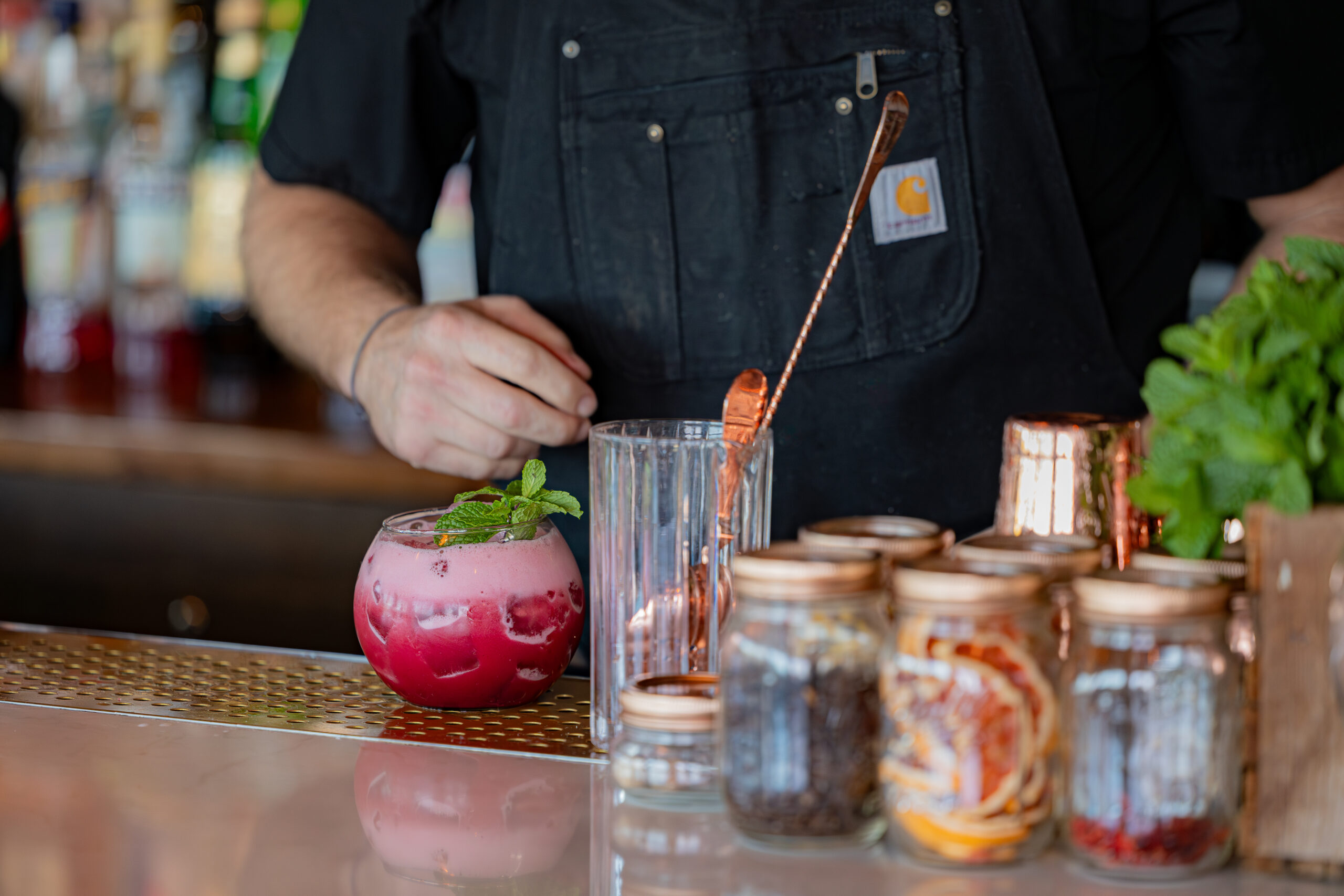 cocktails at The Mariner