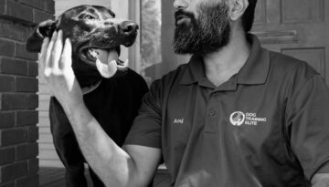 photo of Anuj Kainth of Dog Training Elite and his service dog