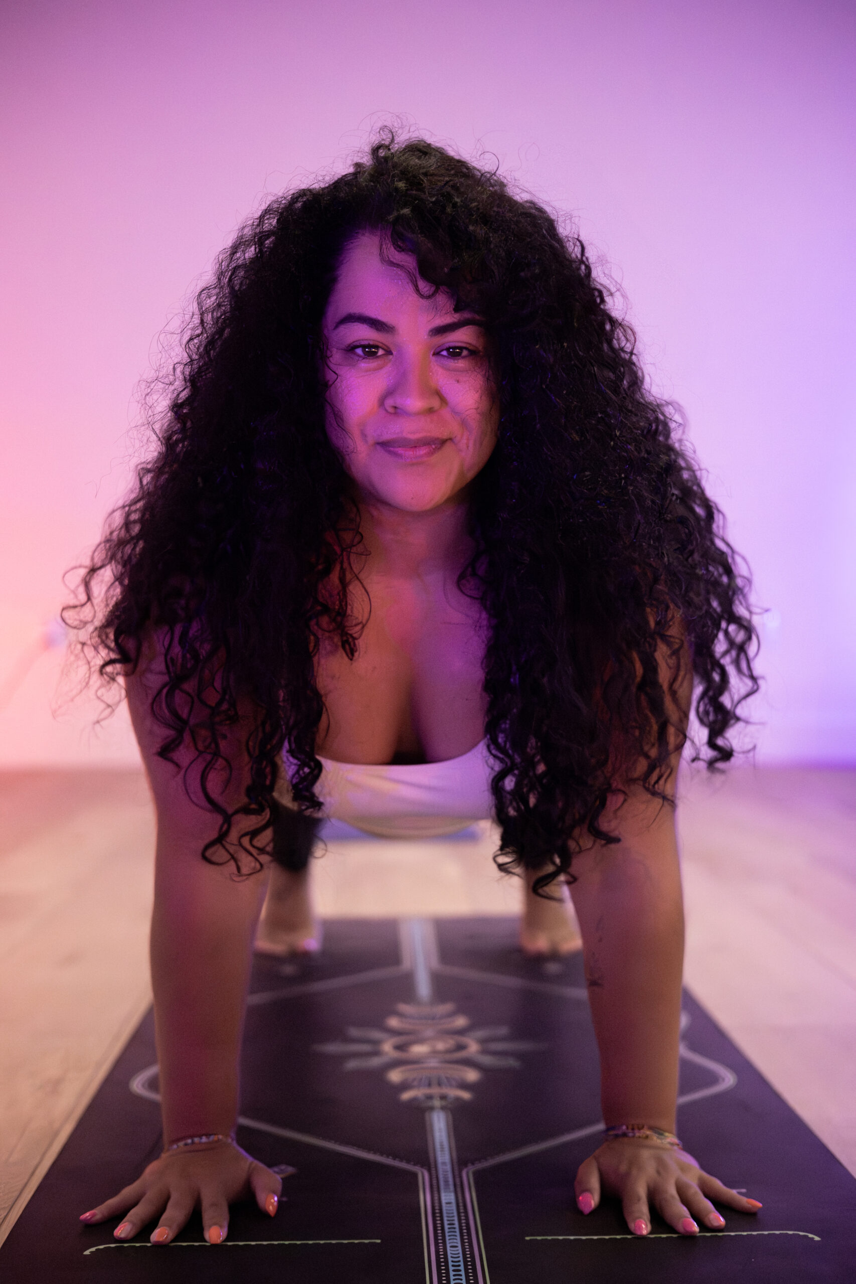 photo of Angela Acuña instructing a Buti MVMNT class in Corpus Christi