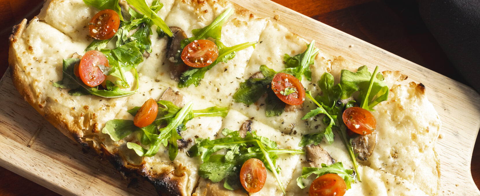 Vegetariana from Mamma Lina, one of the best flatbread dishes in Corpus Christi