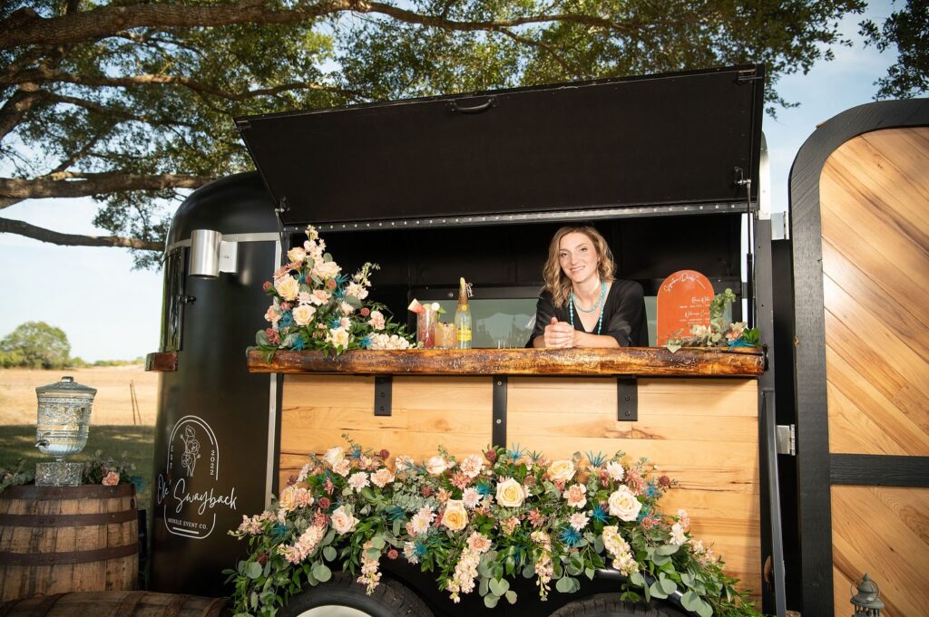 Ole Swayback mobile bar